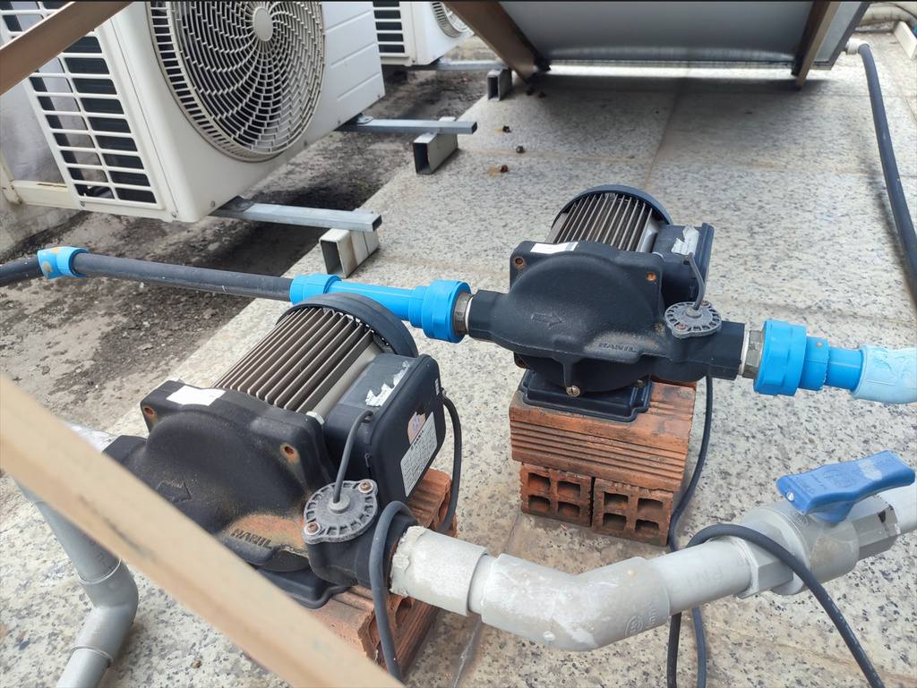 may-bom-tang-ap-sieu-gon-lap-gam-tu-bep