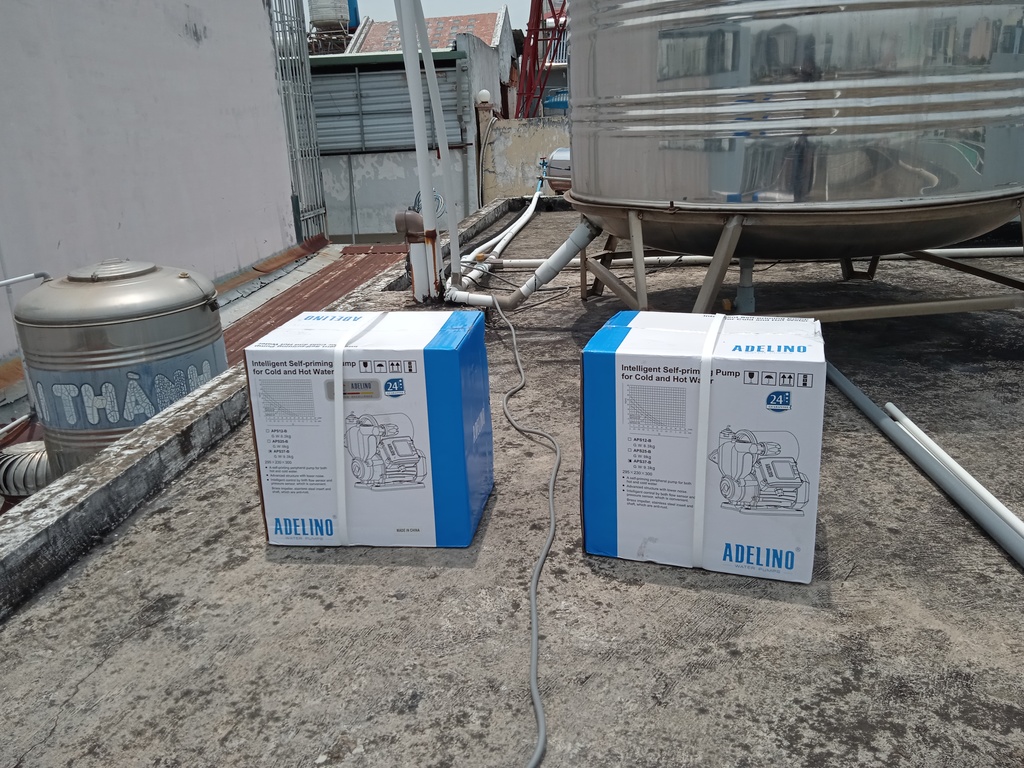 Máy bơm tăng áp điện tử Adelino APS37-B sử dụng nóng & lạnh